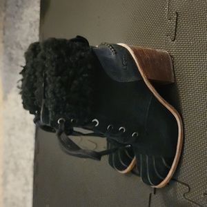 UGG Jaxon Boots Size 9.5